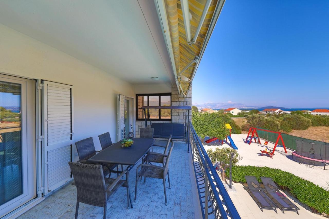 Villa Olivia Trogir Exterior foto