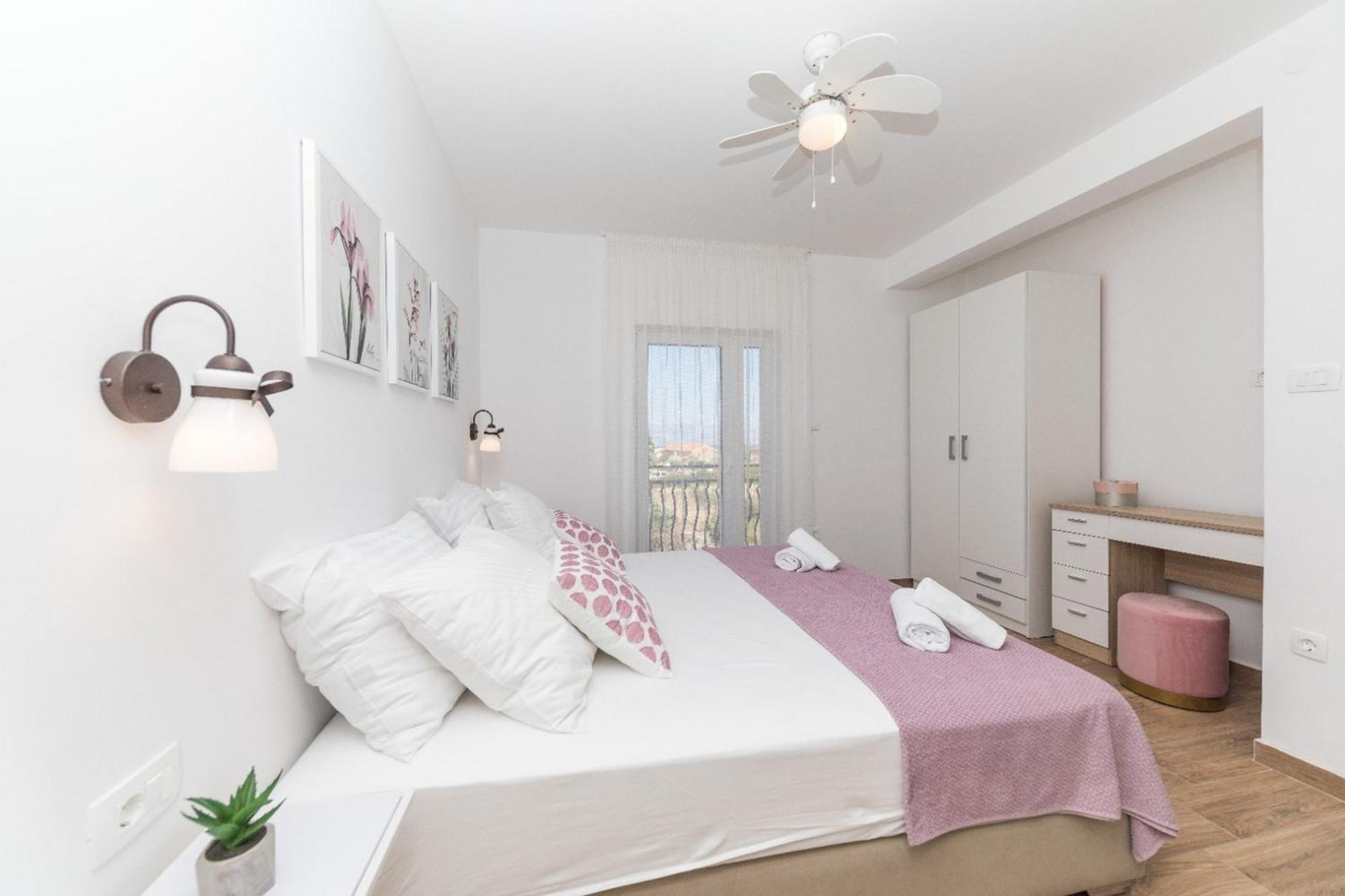 Villa Olivia Trogir Quarto foto